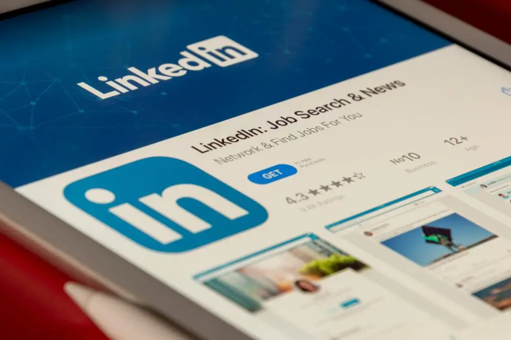 Linked in download screen macro image