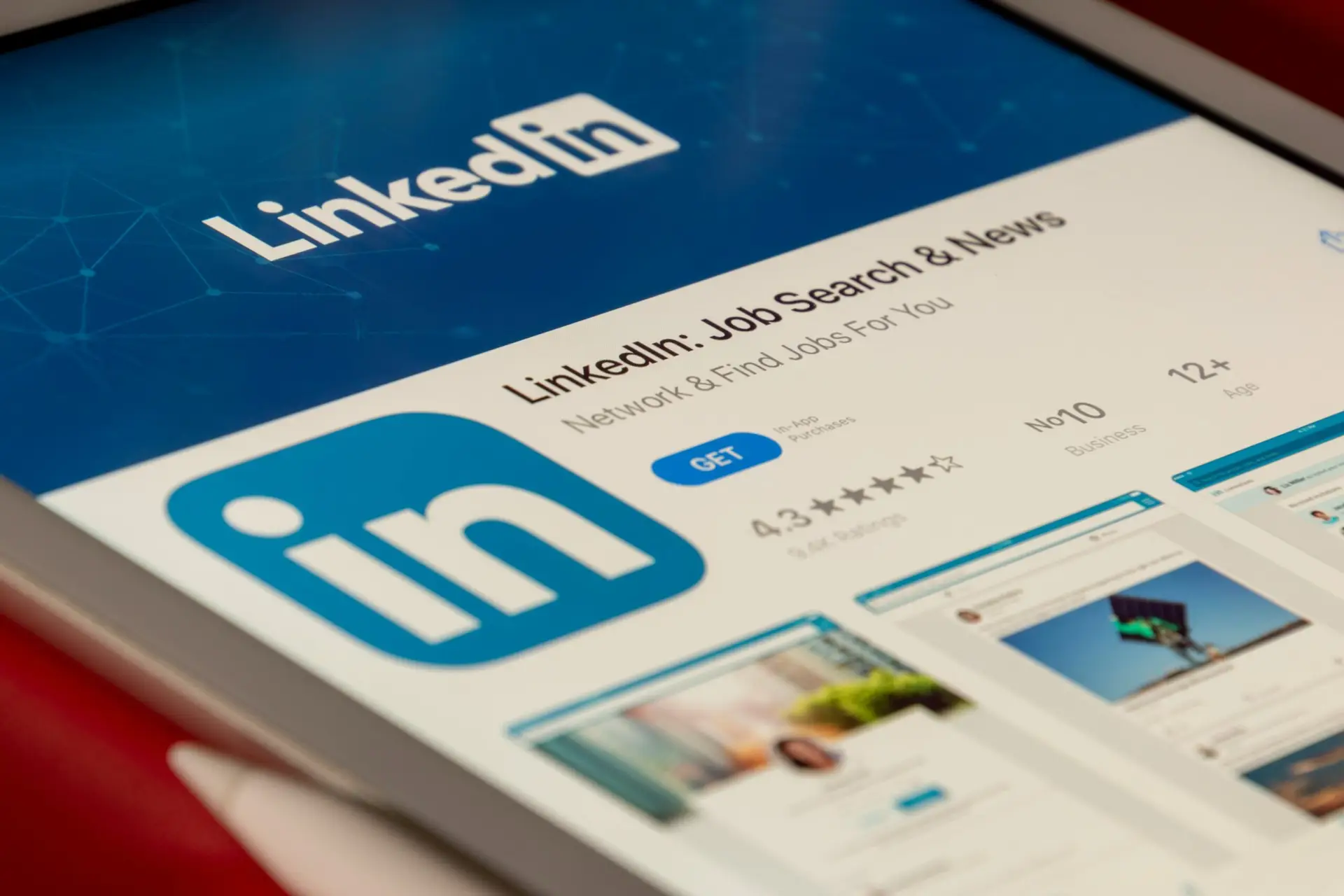 Linked in download screen macro image